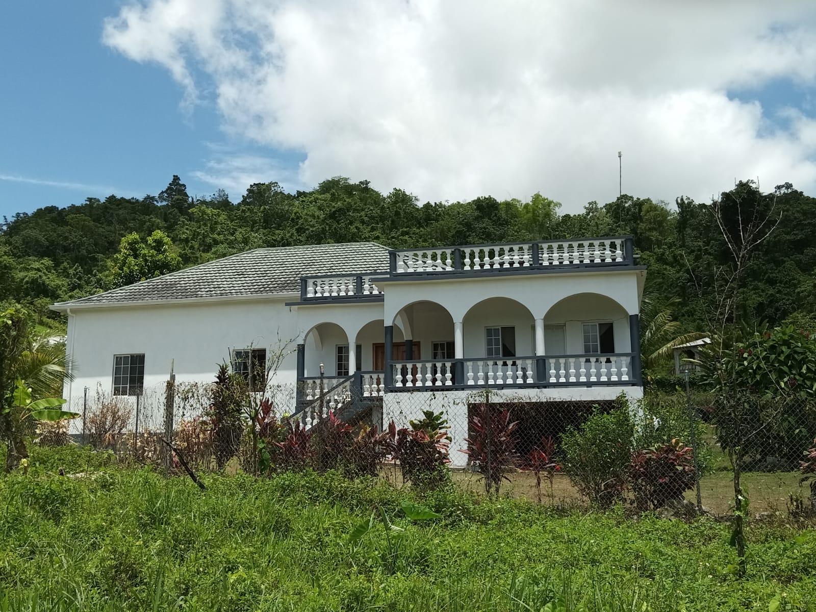 Happy Hall Guesthouse